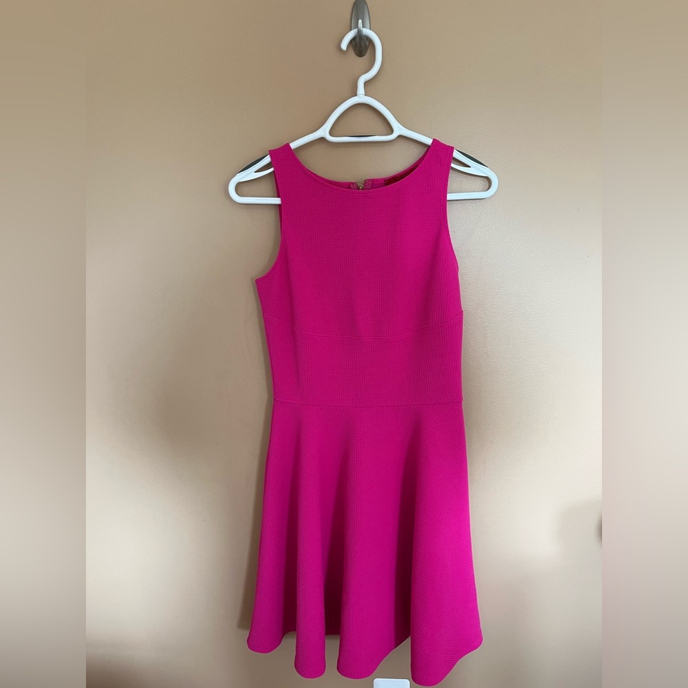 Size medium pink dress from Saks Fifth Ave. Worn once.